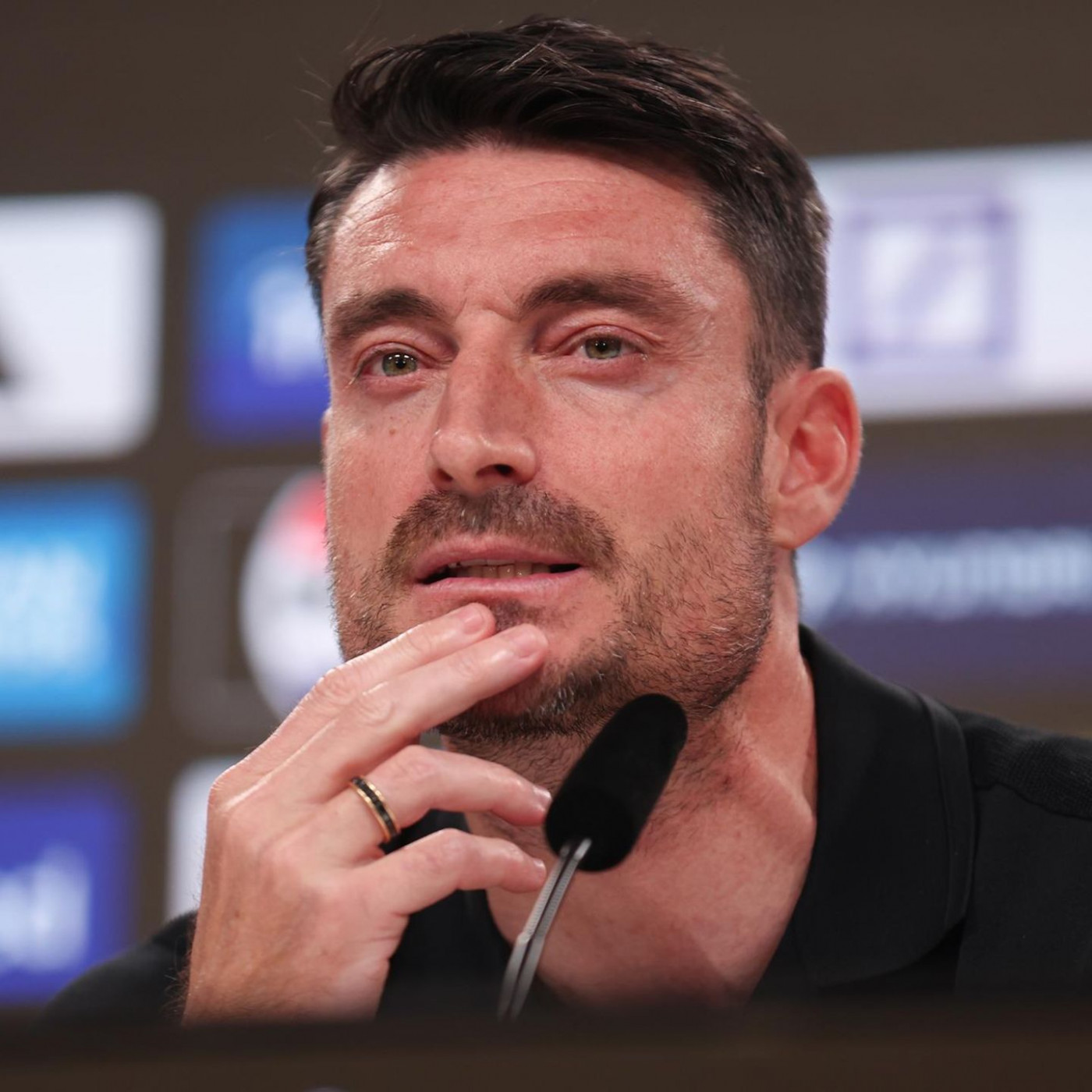Eintracht Frankfurt trennt sich von Trainer Albert Riera