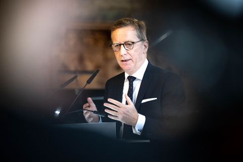 IW-Chef H&uuml;ther f&uuml;r andere Verteilung der Arbeitszeit