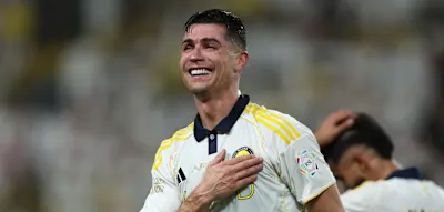 Als der Meistertitel feststeht, vergie&szlig;t Cristiano Ronaldo noch w&auml;hrend des Spiels Tr&auml;nen