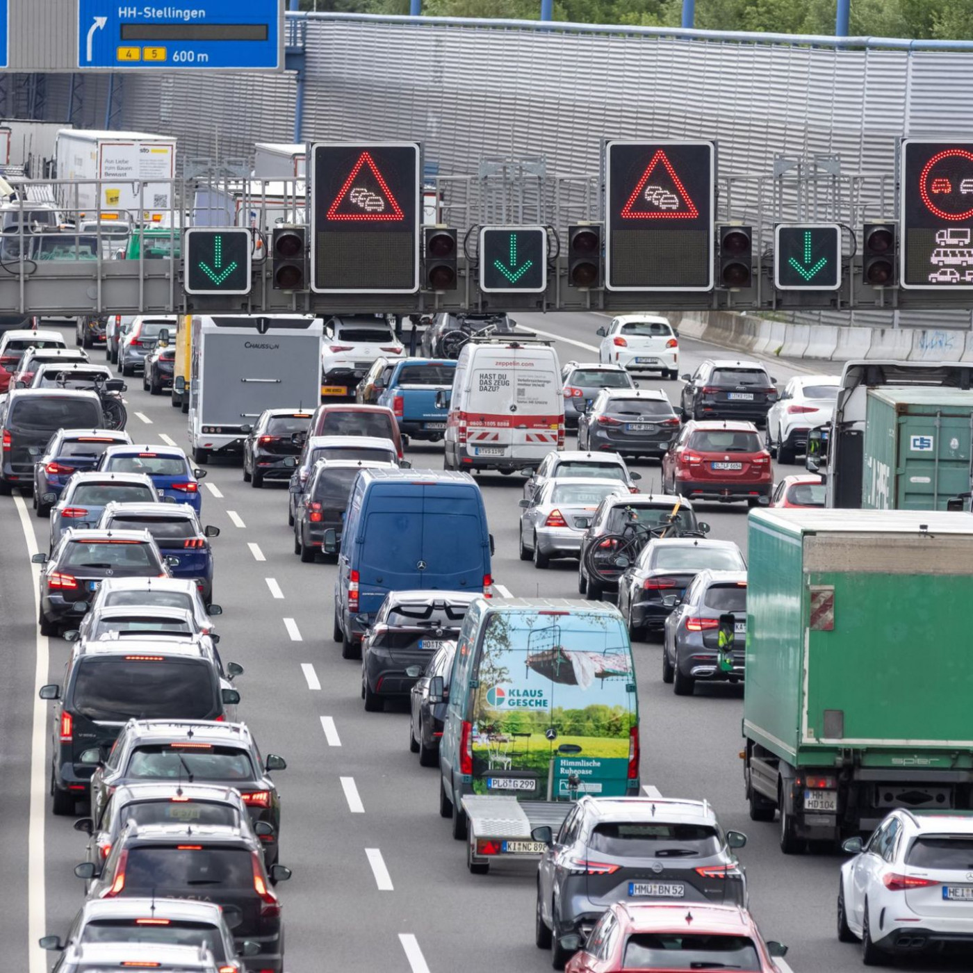 Spritpreis sinkt vor Pfingsten - Diesel und E10 unter 2 Euro