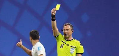 Nur zwei Spiele &ndash; Auch der deutsche Schiedsrichter ist drau&szlig;en