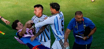 Der schlechte Verlierer &ndash; Argentiniens Paredes schl&auml;gt nach dem Spiel um sich