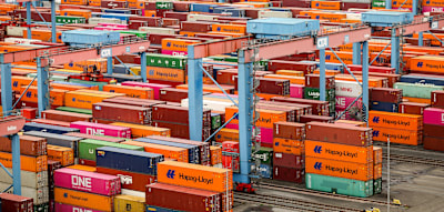 Trotz Zollstreit und China-Flaute &ndash; Deutsche Exporte legen kr&auml;ftig zu