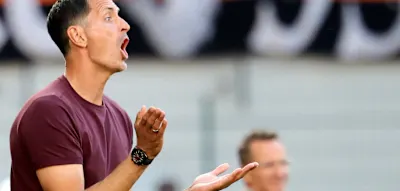Toppm&ouml;ller nach sechs Spielen entlassen, weil er sich f&uuml;r seinen Co-Trainer stark machte