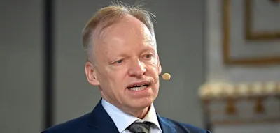 Top-&Ouml;konom Fuest spricht sich gegen niedrigere Steuern auf Benzin und Diesel aus