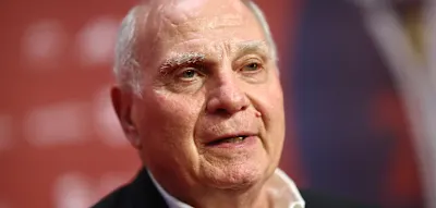 Hoene&szlig; siegt im Streit mit Nachbarin &ndash; und darf seine Lindenb&auml;ume behalten