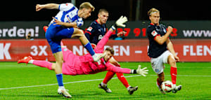Herthas Siegesserie rei&szlig;t in Kiel, doch der Vorsprung auf N&uuml;rnberg bleibt gleich