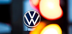VW will Geh&auml;lter bis 2030 offenbar einfrieren &ndash; Bericht &uuml;ber neuen Sparplan