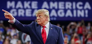 Jetzt wird ausgerechnet ein deutscher Auto-Konzern zu Trumps Wahlkampf-Joker